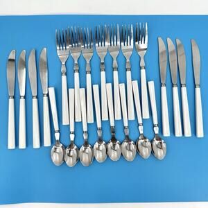 23 Piece MCM Ivory Melamine Handled Flatware Set Stainless